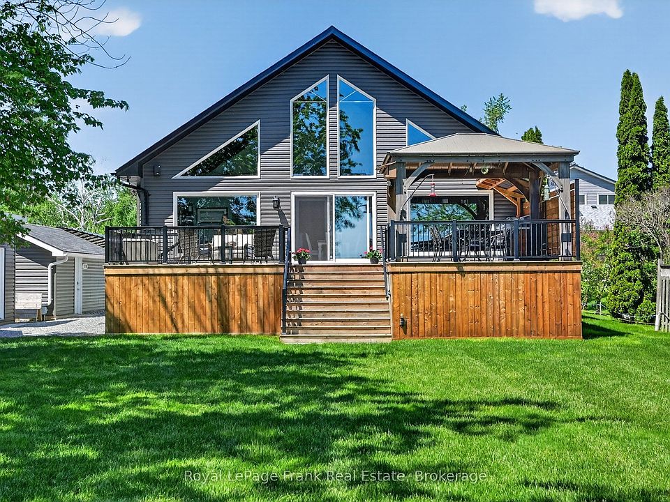 1st image of 210 Lakeshore Dr