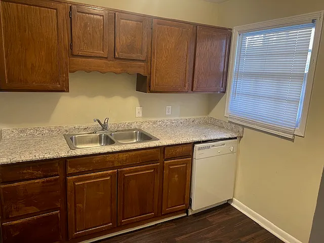 2363 Tredway Dr #1A — Photo 15