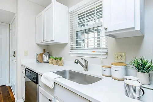 South Wind Apartment Homes Photo 1