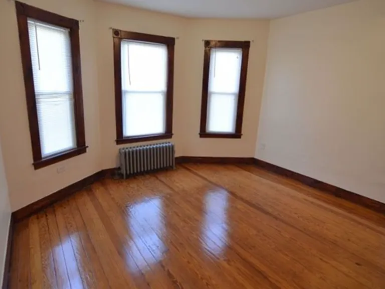 21 Harbor View St #2 — Photo 9
