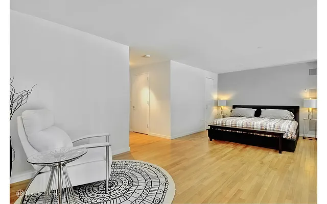 Rented by Douglas Elliman | media 31