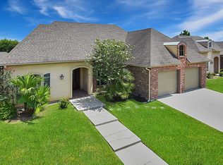 112 Rue Saint Barts, Youngsville, LA 70592