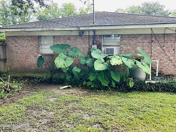 5th image of 2930 Edgewood Rd