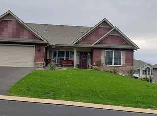 329 Tree View Ln, Lebanon, PA 17042