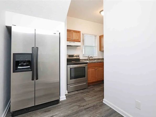 1123 24th St APT 1