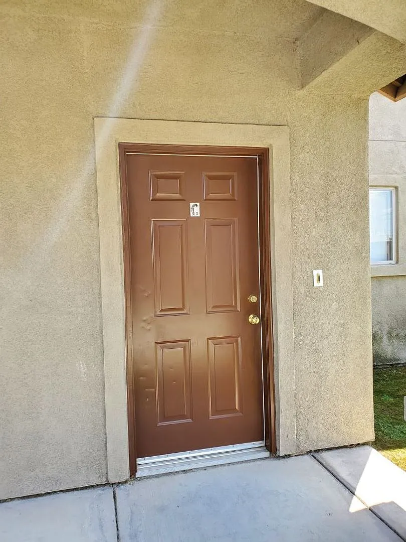 235 - 4037p-1725 Inyo St A - H -NB — Photo 3