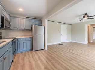 214 S College St APT 5, Statesboro, GA 30458