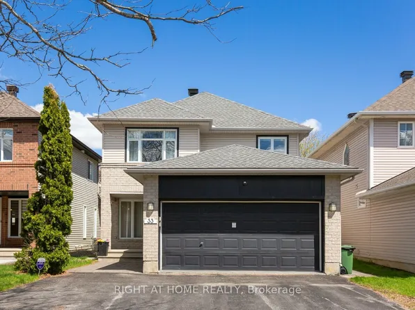 33 Spur Ave, Ottawa, ON K2M 2R9