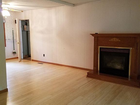4th image of 25 Catherine Ln