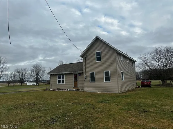 17217 Whitehead Rd, Lagrange, OH 44050