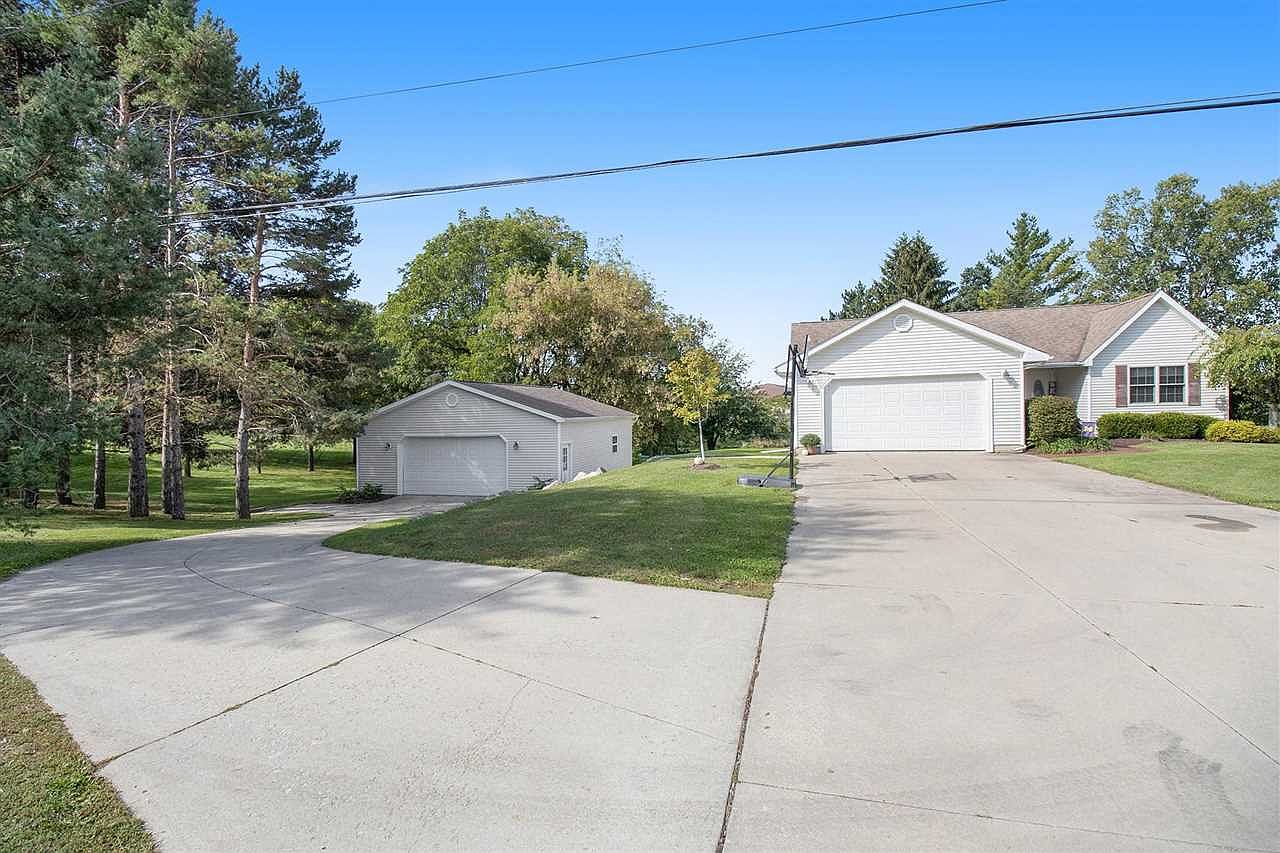 1980 S Morrice Rd, Owosso, MI 48867 Zillow