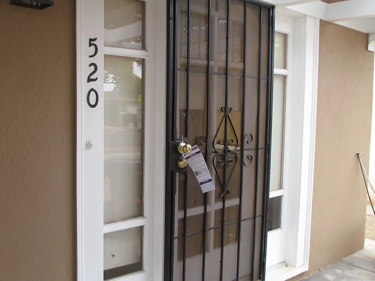 520 E Cypress St — Photo 1