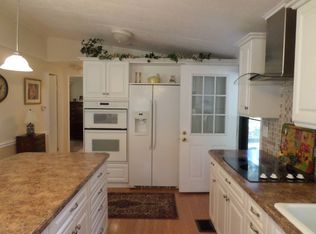 5874 Camelot Dr N, Sarasota, FL 34233