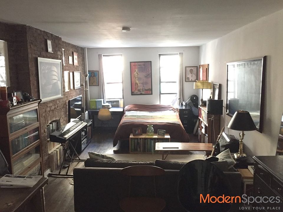 1st image of 426 W 46th St APT 2A