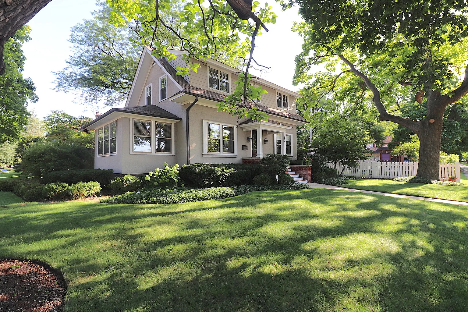 356 Isabella St photo 1