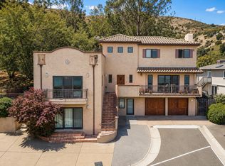2 San Diego Ct, Brisbane, CA 94005
