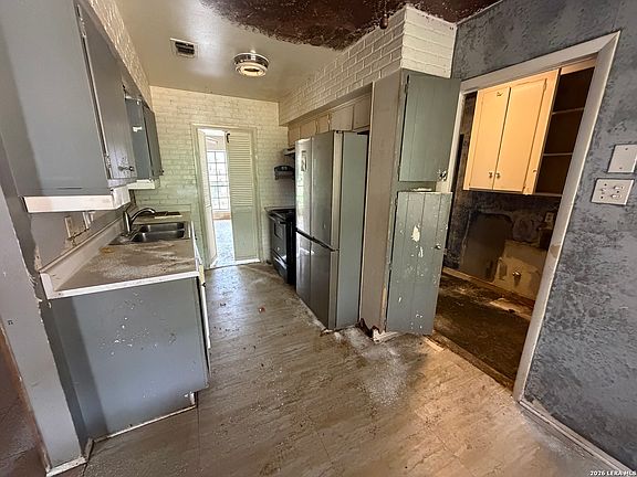 2nd image of 6211 FIR VALLEY DR