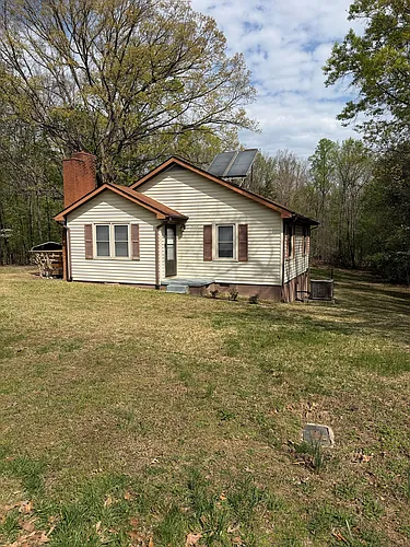 3002 Cemetery Dr Photo 1