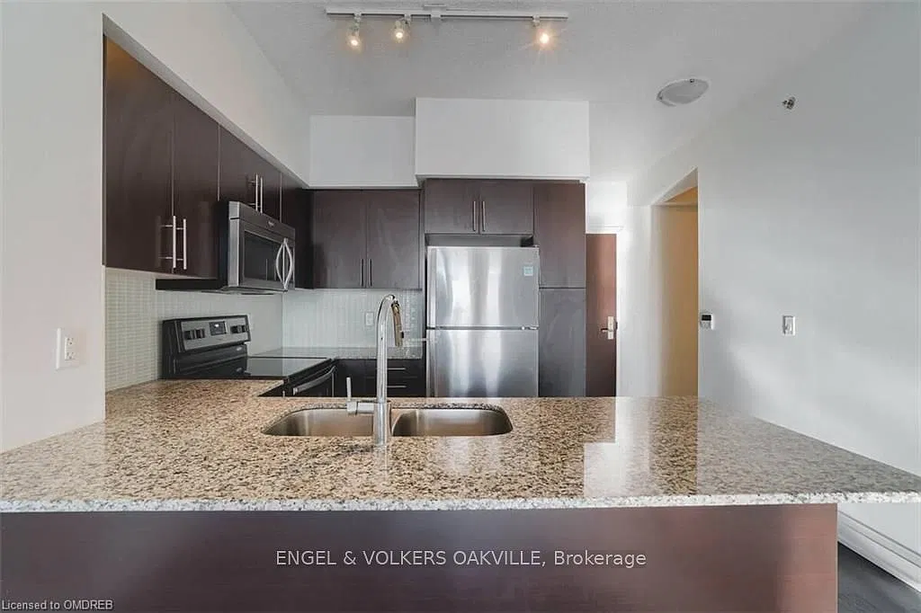 2 bed, $2,450 — Photo 3