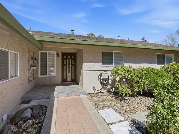 4th image of 3565 Viola Dr