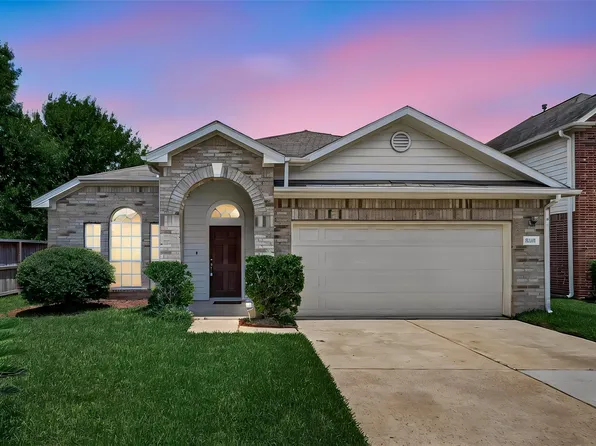 10511 Whisper Bluff Dr, Humble, TX 77396