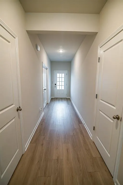 4 bed, 2.5 bath, 2700 sqft, $2,600 — Photo 2