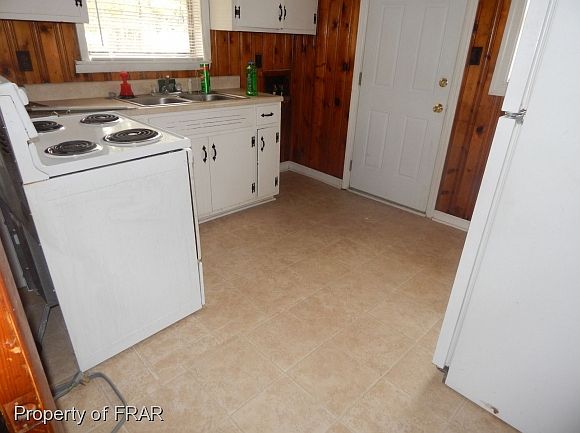 2nd image of 302 Old Shaw Rd