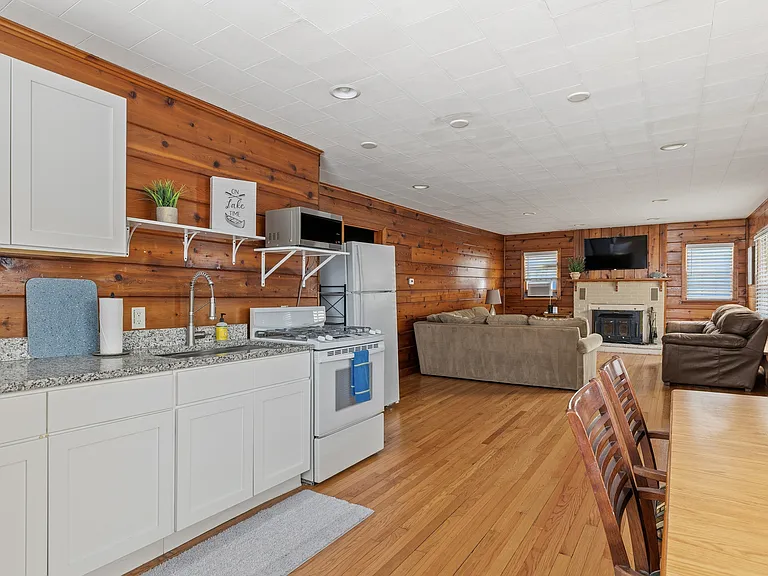 292 Grayson Rd — Photo 20
