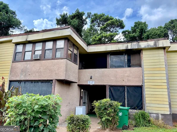 5945 Sutcliff Sq, Lithonia, GA 30058