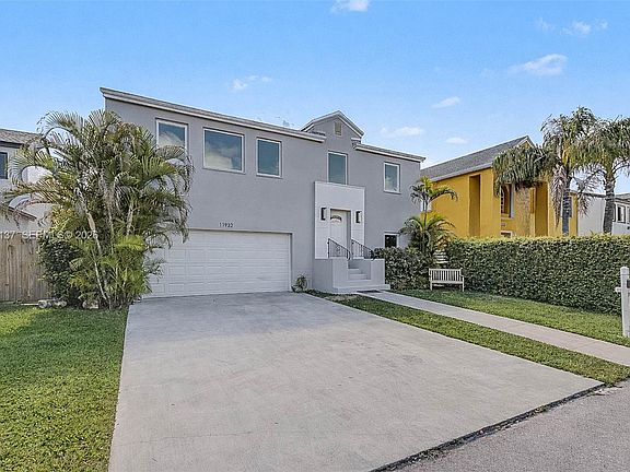 2nd image of 11932 SW 273rd St