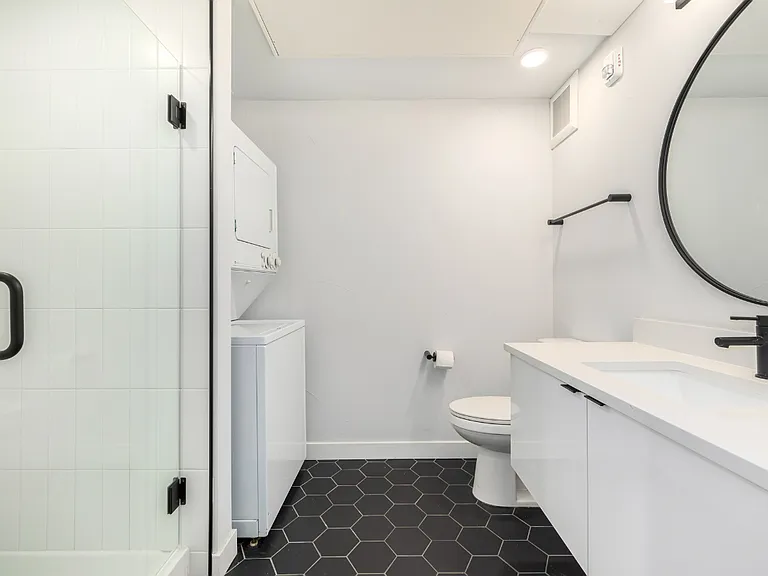 2120 N Downing St #305 — Photo 1