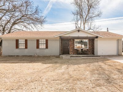 112 Dennis Dr, Azle, TX, 76020