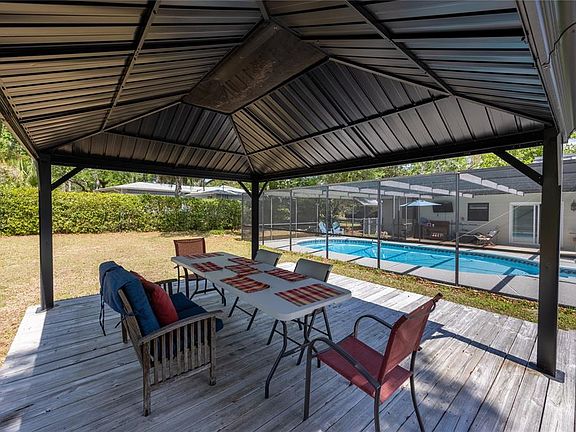 5th image of 5016 NW 36th St