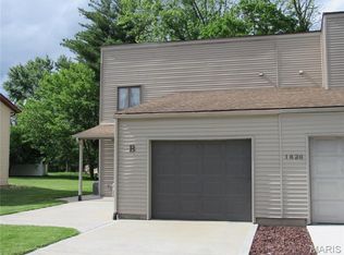 1826 Muny Vista Ct #B, Alton, IL 62002