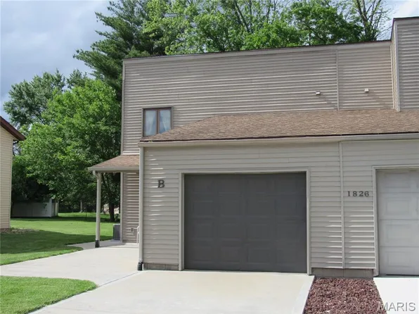 1826 Muny Vista Ct #B, Alton, IL 62002