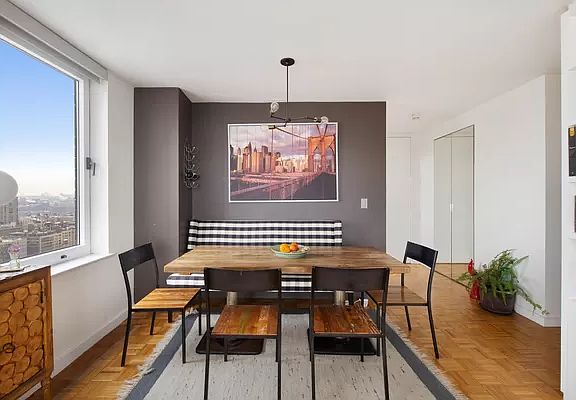 4th image of 200 E 89th St APT 36A