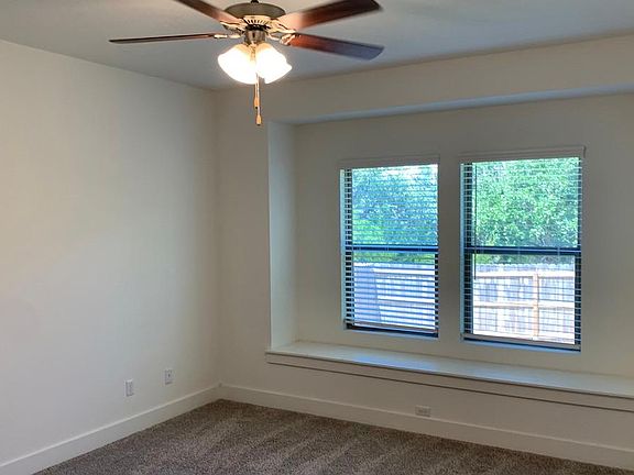 5th image of 705 Beautyberry Ln