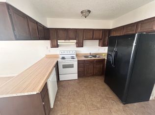 6979 Issac Ave APT 4, Las Vegas, NV 89156