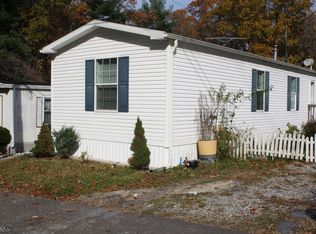 13 Hillside Vlg, Oxford, NJ 07863