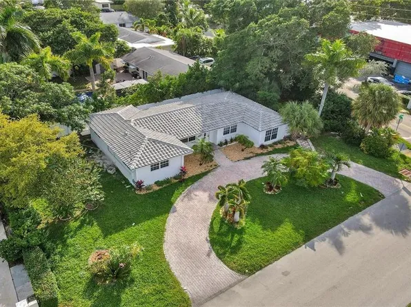 2206 SE 14th St, Pompano Beach, FL 33062