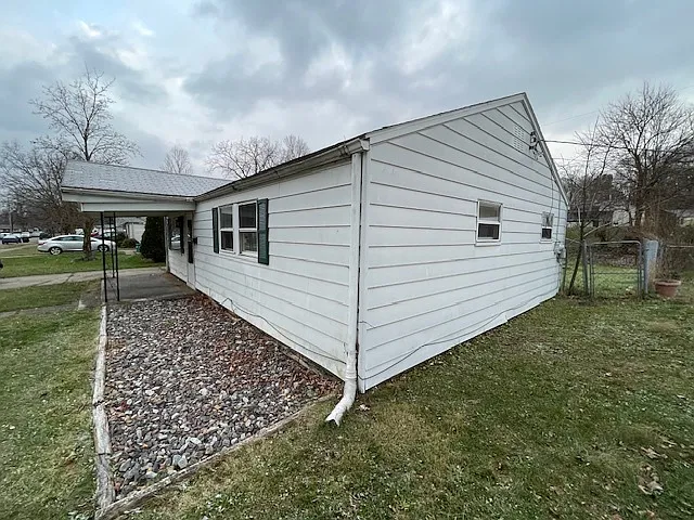 924 E Chippewa Ave — Photo 21