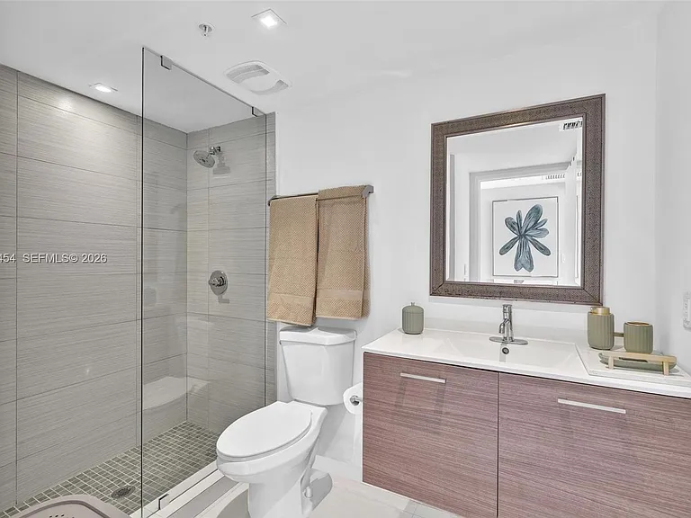 9901 E Bay Harbor Dr #403 — Photo 40
