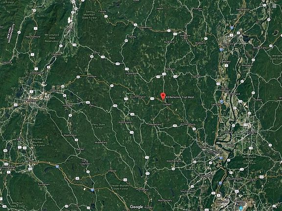 4th image of 43 Berkshire Trl W