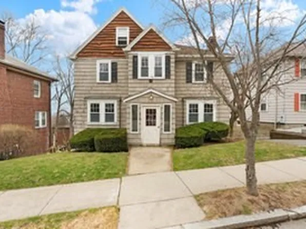 319 Mason Ter, Brookline, MA 02446