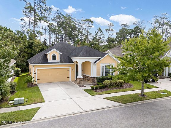 3rd image of 284 GARDEN WOOD Drive
