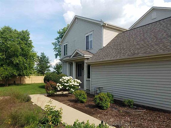 2nd image of 4606 Hilltop Dr
