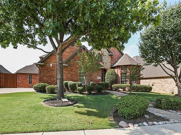 2nd image of 2411 Creekwood Ct