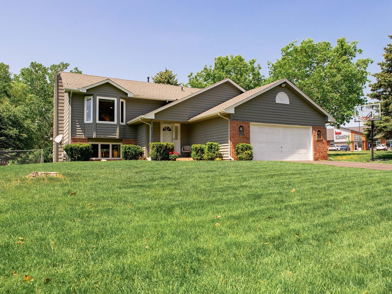 7111 Trenton Ln N, Maple Grove, MN 55369 Zillow