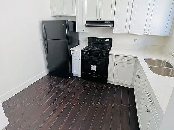 2nd image of 8540 Saturn St #3A