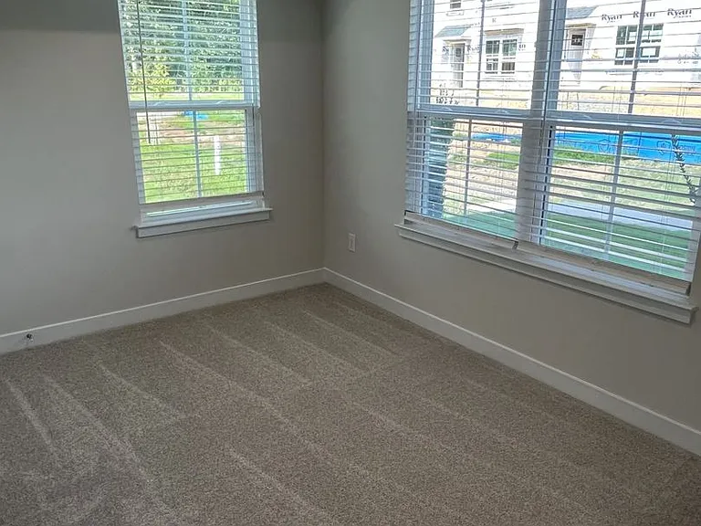 5013 Griers Hill Dr — Photo 5